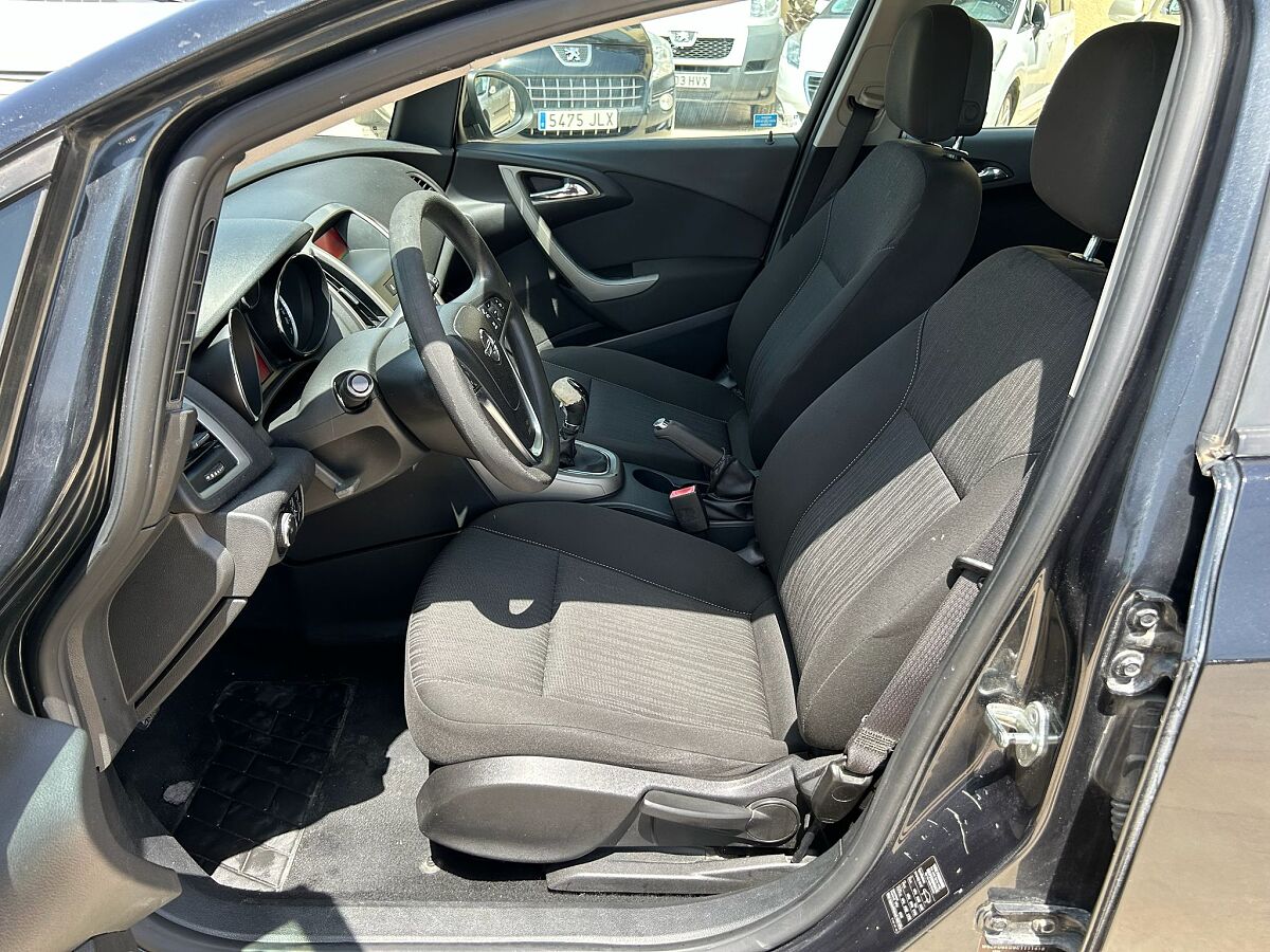 OPEL ASTRA SELECTIVE 1.6 SPANISH LHD IN SPAIN ONLY 81000 MILES SUPER 2012